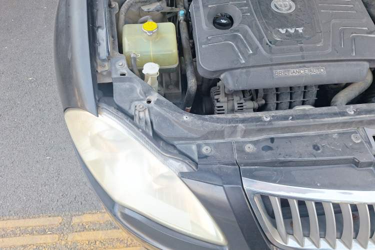 Used Brilliance Junjie FSV 2011 New Edition 1.5L Automatic Comfort Model Engine Bay Right