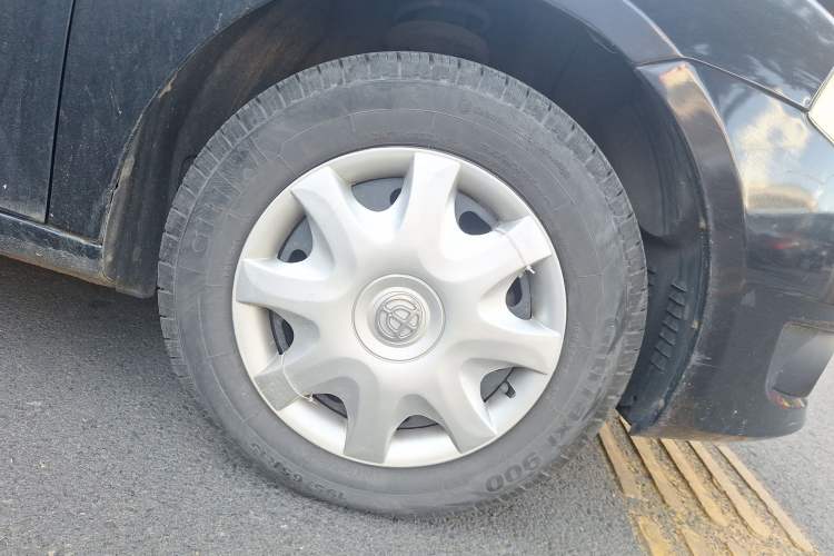 Used Brilliance Junjie FSV 2011 New Edition 1.5L Automatic Comfort Model Right Front Wheel Hub