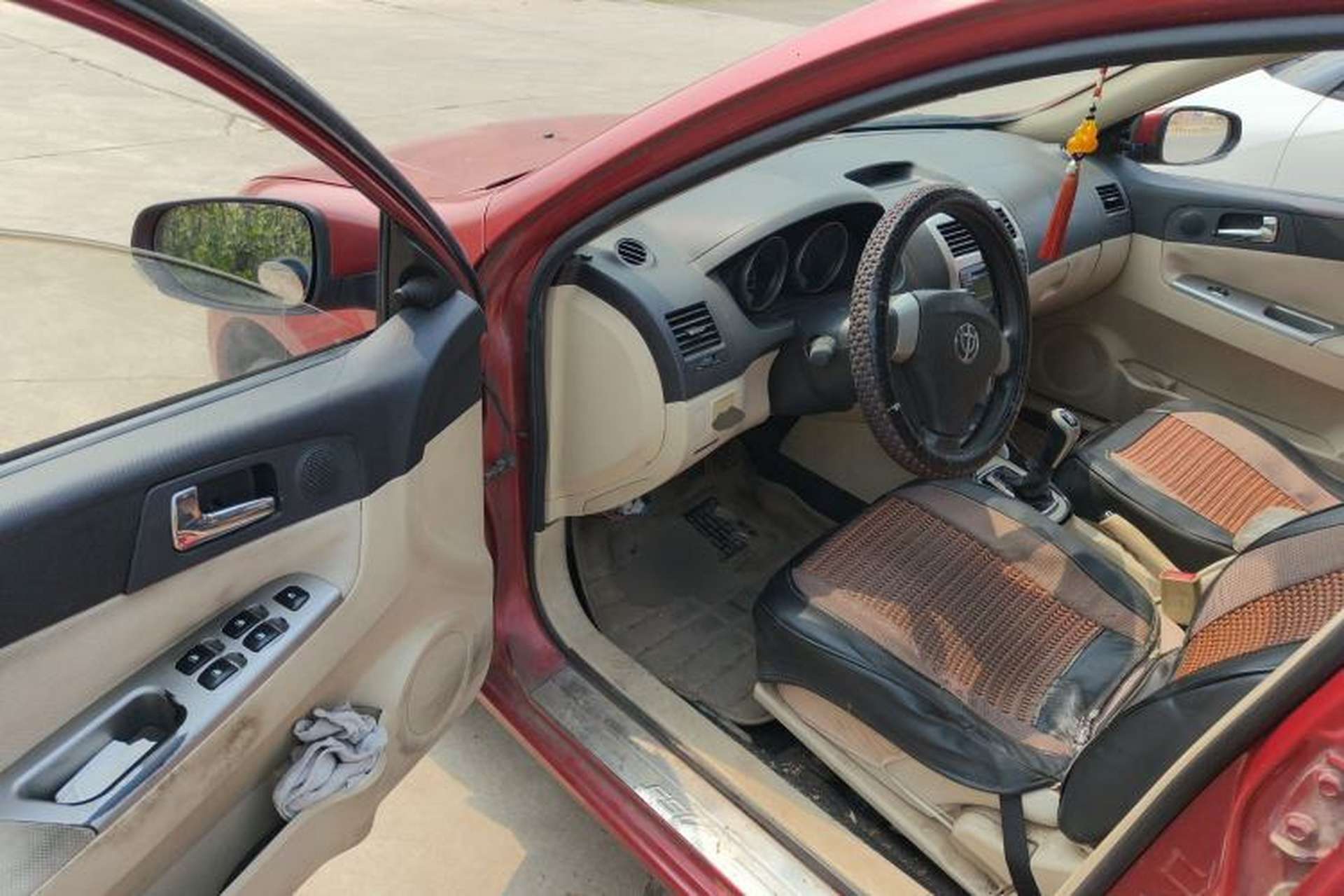 Used Brilliance Junjie FSV 2011 New Edition 1.5L Manual Standard Model Driver Seat