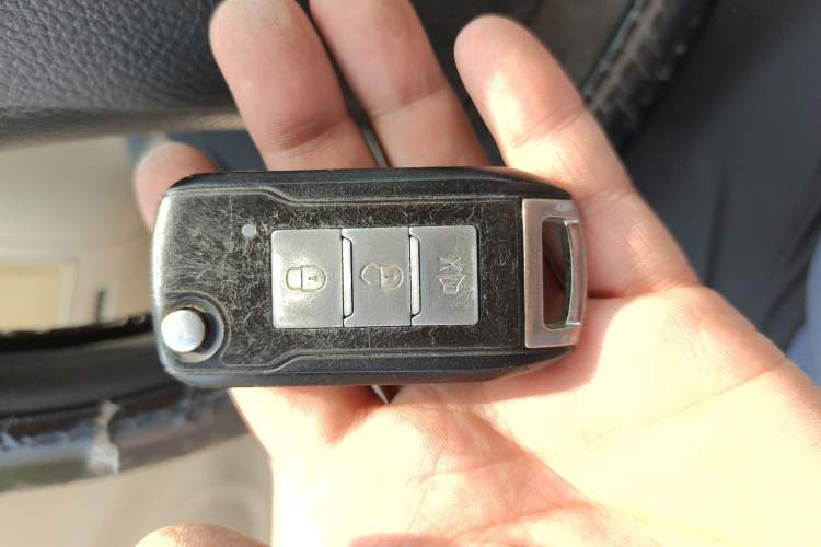 Used Brilliance Junjie FSV 2011 New Edition 1.5L Manual Standard Model Vehicle Key