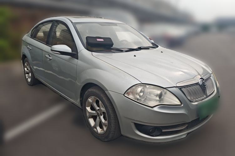 Used Brilliance Junjie FSV 2011 1.5L Automatic Luxury Edition Front Right 45 Deg