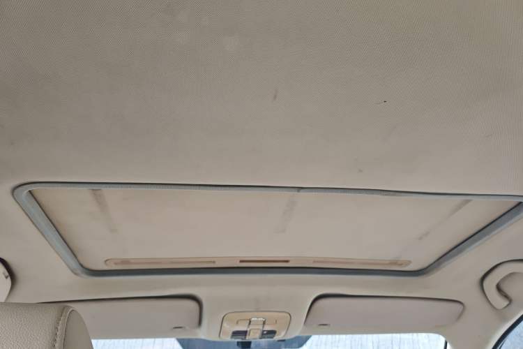Used Brilliance Junjie FSV 2011 1.5L Automatic Luxury Edition Headliner