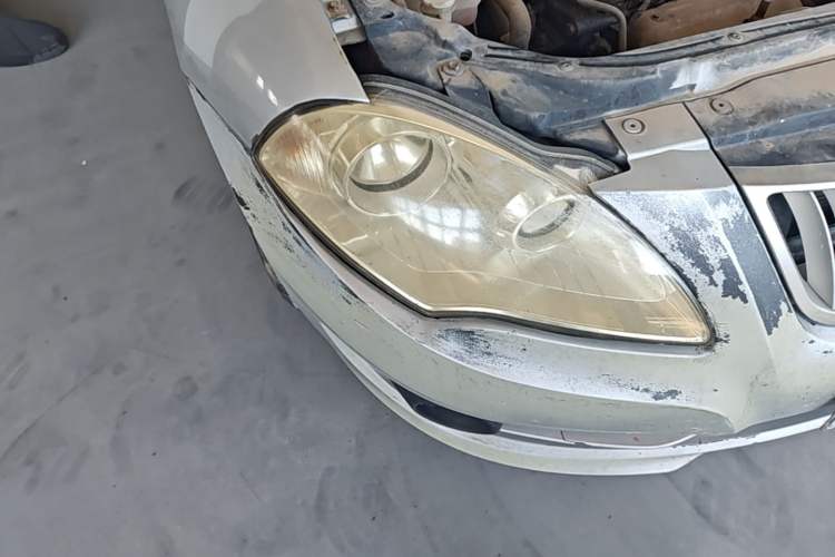 Used Brilliance Junjie FSV 2011 New Edition 1.5L Manual Standard Model Right Front Headlight