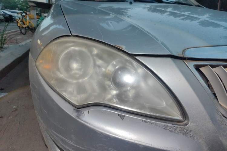 Used Brilliance Junjie FSV 2011 New Edition 1.5L Manual Standard Model Right Front Headlight