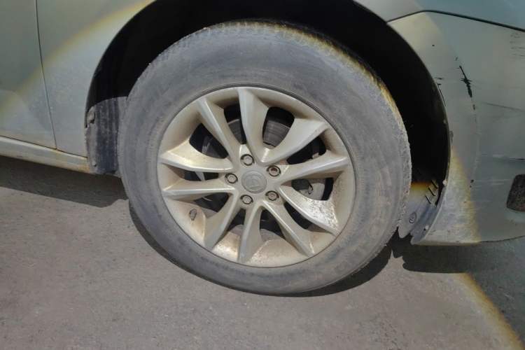 Used Brilliance Junjie FSV 2011 New Edition 1.5L Manual Standard Model Right Front Wheel Hub