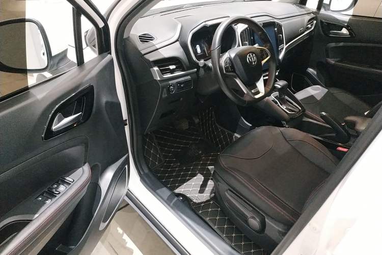 Used Brilliance V3 2017 1.5L Automatic Smart Version Driver Seat