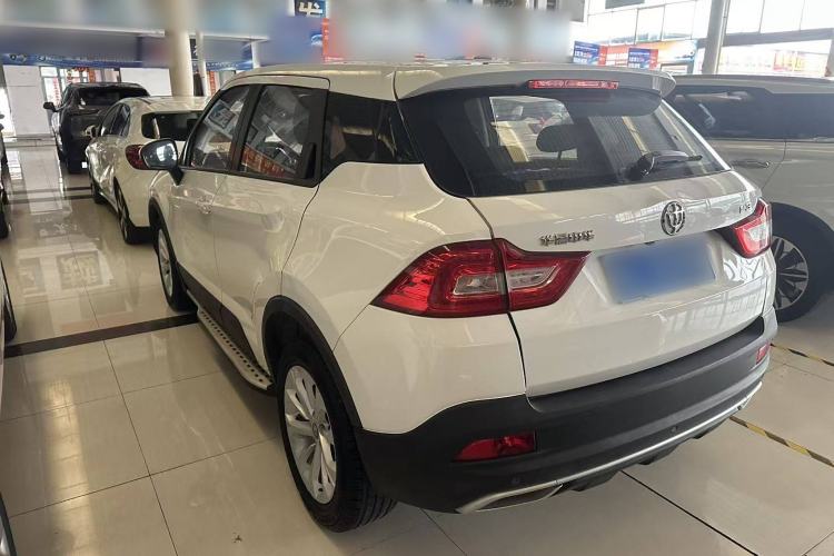 Used Brilliance V3 2017 1.5L Automatic Smart Version Exterior 4