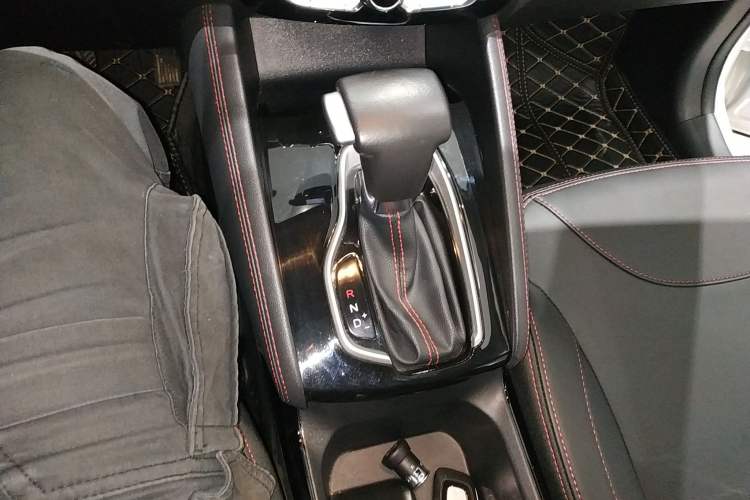 Used Brilliance V3 2017 1.5L Automatic Smart Version Gear Lever