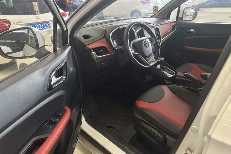 Used Brilliance V3 2017 1.5L Automatic Smart Version Interior 5
