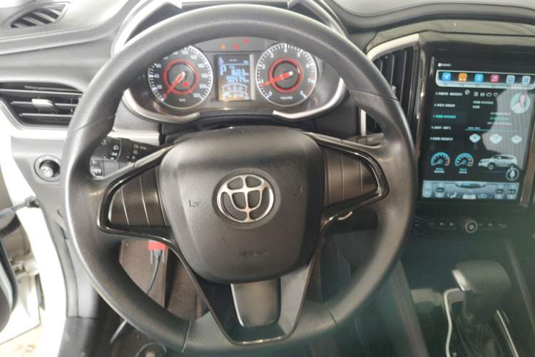 Used Brilliance V3 2017 1.5L Automatic Comfort Model Steering Wheel