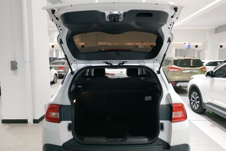 Used Brilliance V3 2017 1.5L Automatic Smart Version Trunk