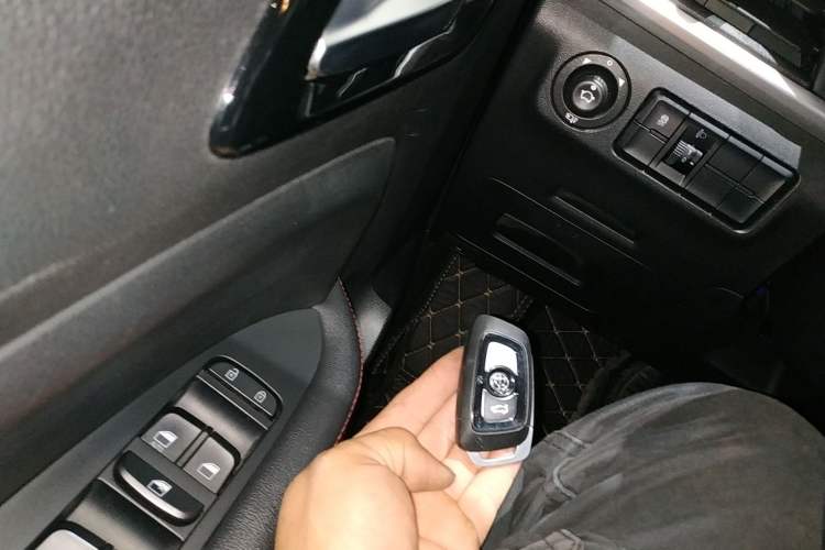 Used Brilliance V3 2017 1.5L Automatic Smart Version Vehicle Key