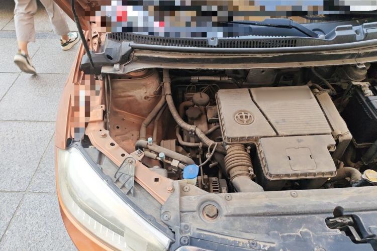 Used Brilliance V3 2015 1.5L Automatic Elite Model Engine Bay Right