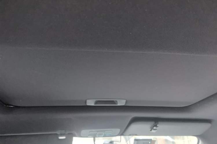 Used Brilliance V3 2015 1.5T Automatic Flagship Model Headliner