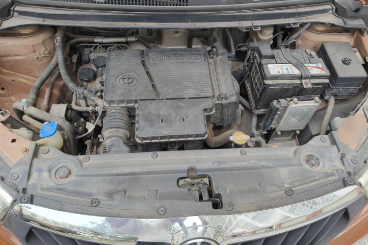 Used Brilliance V3 2015 1.5L Automatic Elite Model Engine Bay