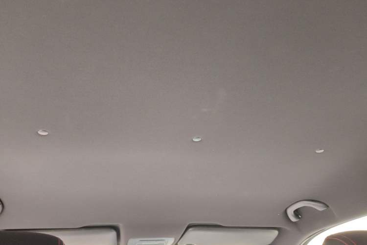 Used Brilliance V3 2015 1.5L Automatic Elite Model Headliner