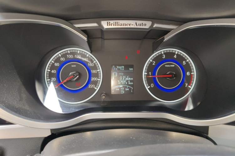 Used Brilliance V3 2015 1.5L Automatic Elite Model Instrument Cluster