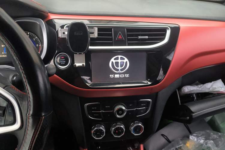 Used Brilliance V3 2015 1.5L Manual Smart Version Audio And AC Panel