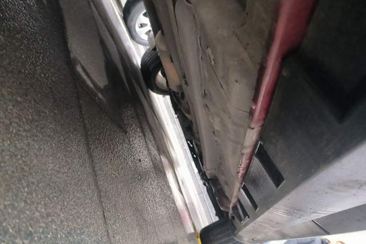 Used Brilliance V3 2015 1.5L Manual Smart Version Chassis Rear Right