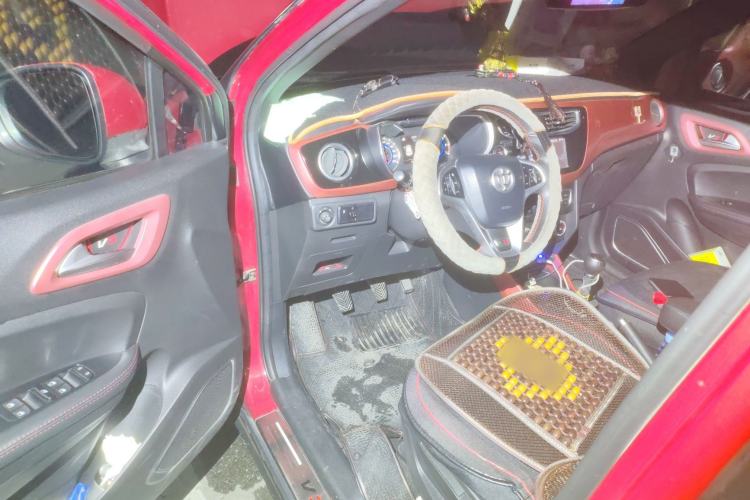 Used Brilliance V3 2015 1.5L Manual Smart Version Driver Seat