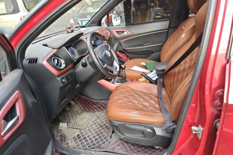 Used Brilliance V3 2015 1.5L Manual Elite Model Driver Seat