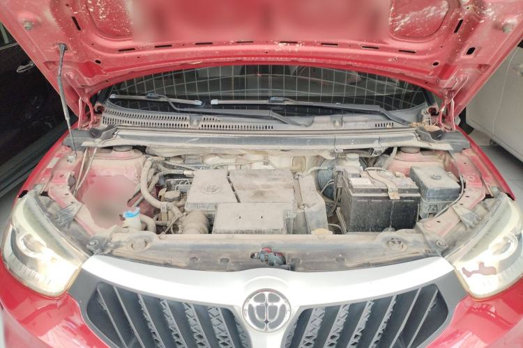 Used Brilliance V3 2015 1.5L Manual Comfort Model Engine Bay