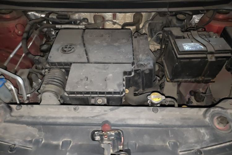 Used Brilliance V3 2015 1.5L Manual Elite Model Engine Bay