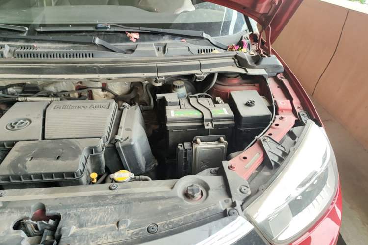 Used Brilliance V3 2015 1.5L Automatic Smart Version Engine Bay Left