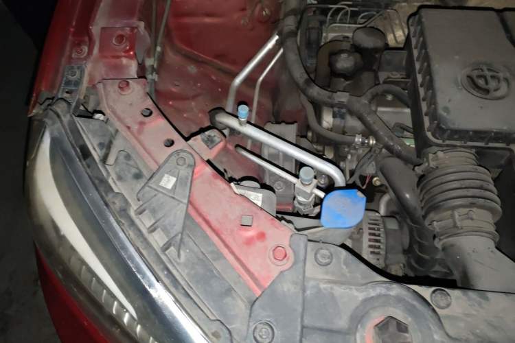 Used Brilliance V3 2015 1.5L Manual Elite Model Engine Bay Right