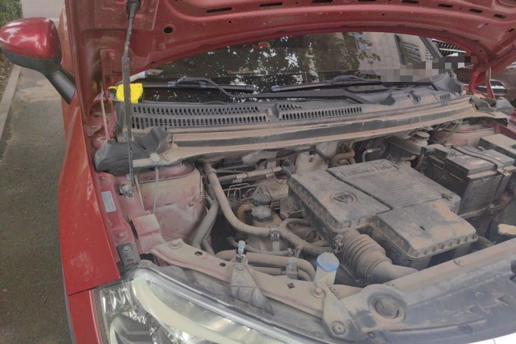 Used Brilliance V3 2015 1.5L Manual Smart Version Engine Bay Right