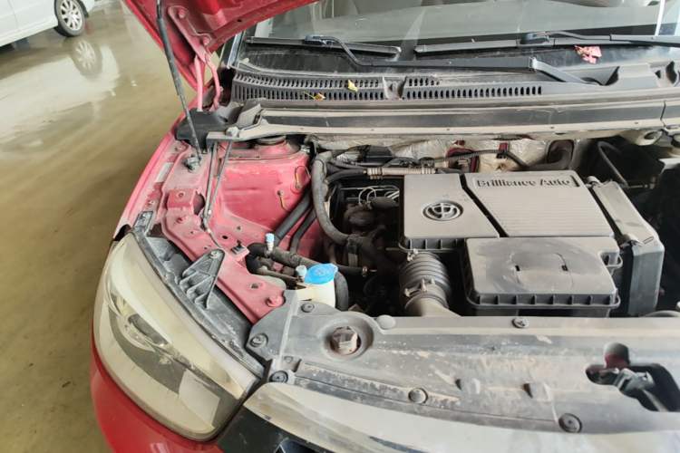 Used Brilliance V3 2015 1.5L Automatic Smart Version Engine Bay Right