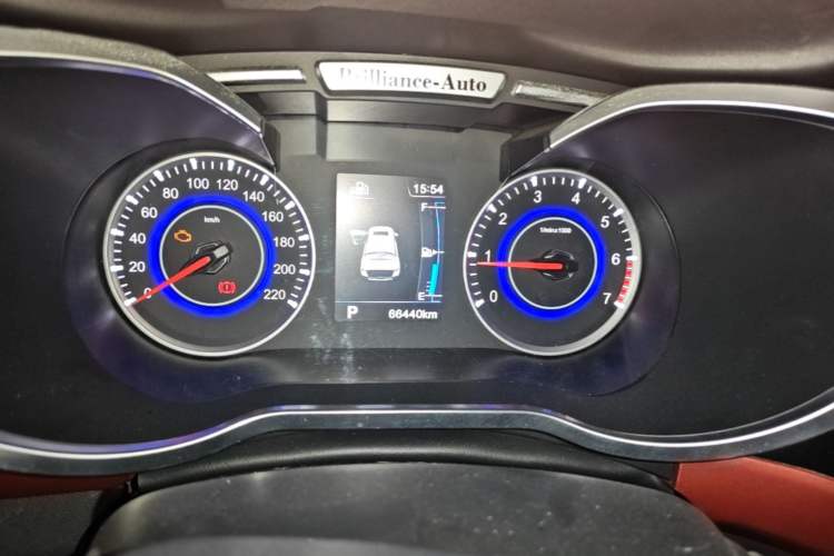 Used Brilliance V3 2015 1.5L Automatic Smart Version Instrument Cluster