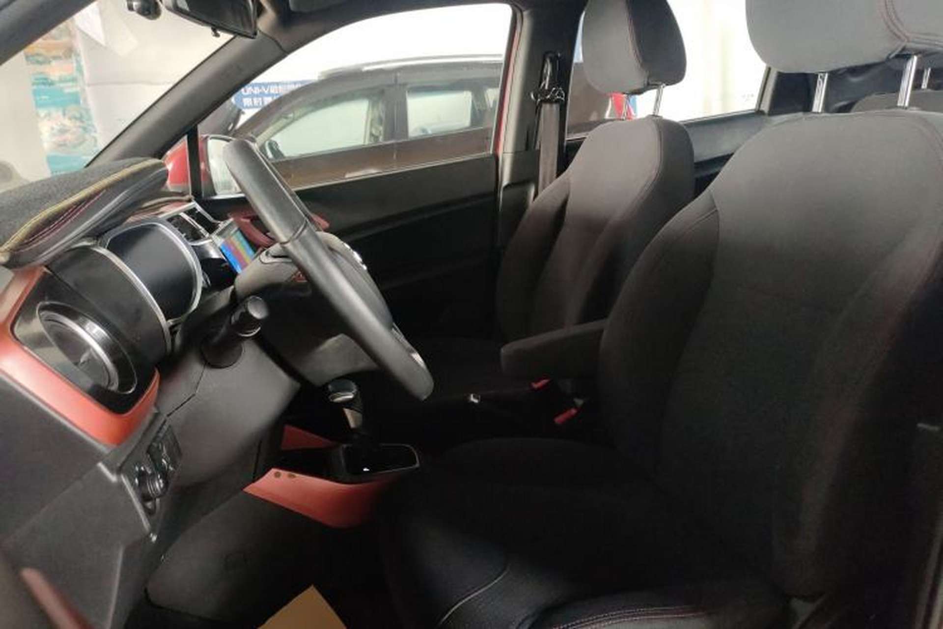 Used Brilliance V3 2015 1.5L Automatic Elite Model Left Front Seat