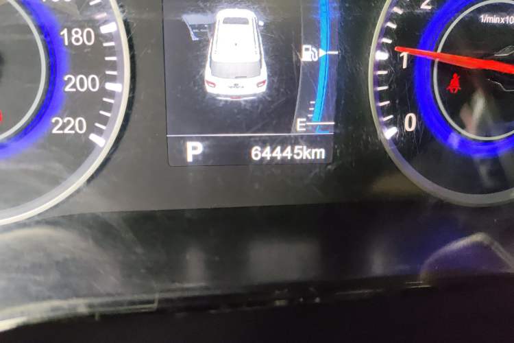 Used Brilliance V3 2015 1.5L Automatic Smart Version Odometer Close Up