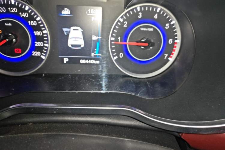 Used Brilliance V3 2015 1.5L Automatic Smart Version Odometer Close Up