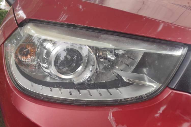 Used Brilliance V3 2015 1.5L Manual Smart Version Right Front Headlight