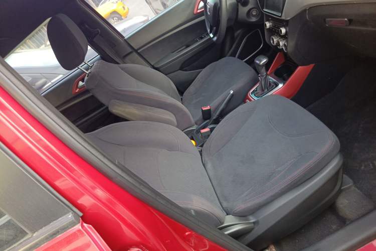 Used Brilliance V3 2015 1.5L Automatic Comfort Edition Right Front Seat