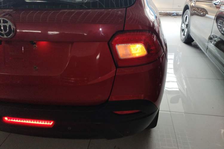 Used Brilliance V3 2015 1.5L Manual Comfort Model Right Rear Taillight