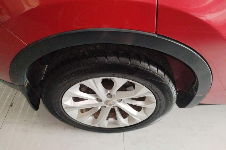 Used Brilliance V3 2015 1.5L Manual Comfort Model Right Rear Wheel Hub
