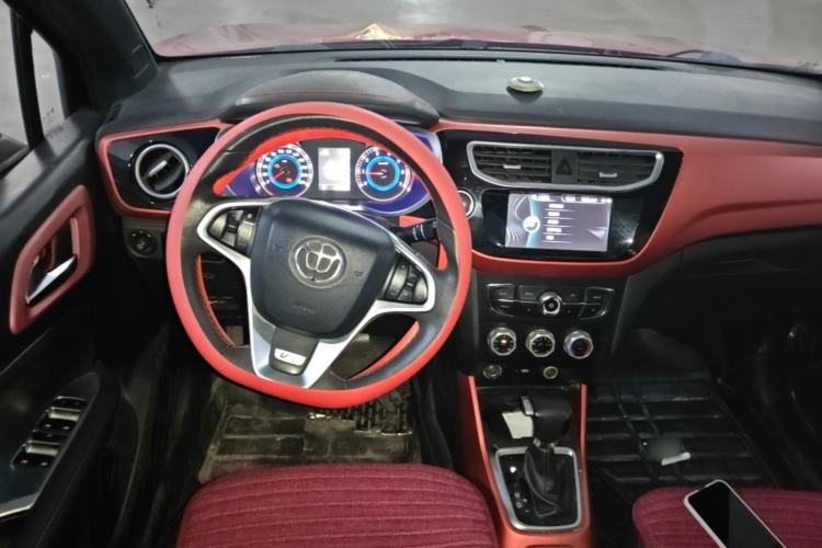 Used Brilliance V3 2015 1.5L Automatic Smart Version Steering Wheel