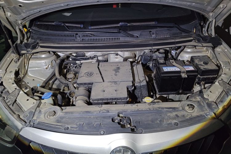 Used Brilliance V3 2015 1.5L Manual Comfort Model Engine Bay