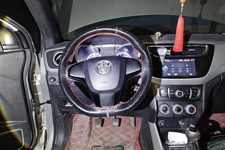 Used Brilliance V3 2015 1.5L Manual Comfort Model Steering Wheel