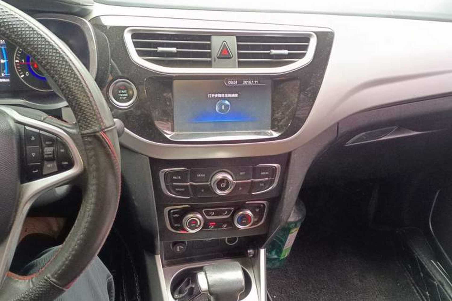 Used Brilliance V3 2015 1.5T Automatic Flagship Model Audio And AC Panel