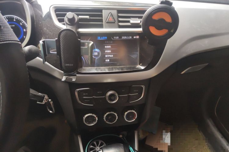 Used Brilliance V3 2015 1.5L Automatic Elite Model Audio And AC Panel