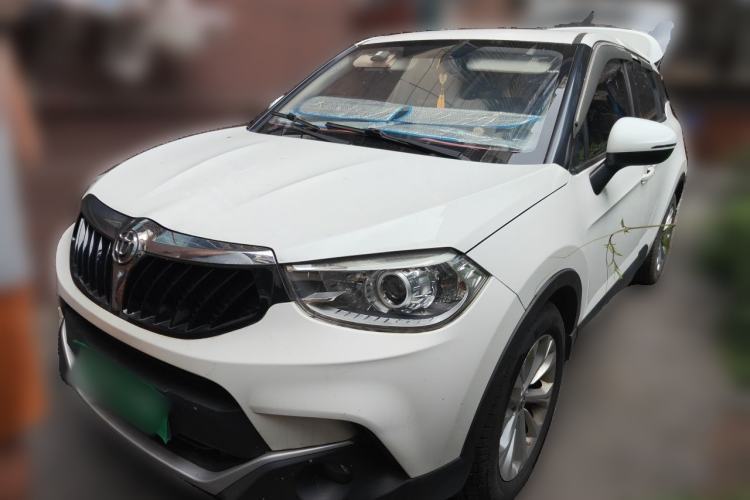Gebrauchter Brilliance V3 2015 1.5L Manual Smart Version Guazi used car, China used car export, Used car for sale, Used cars, Cheapest cars for sale