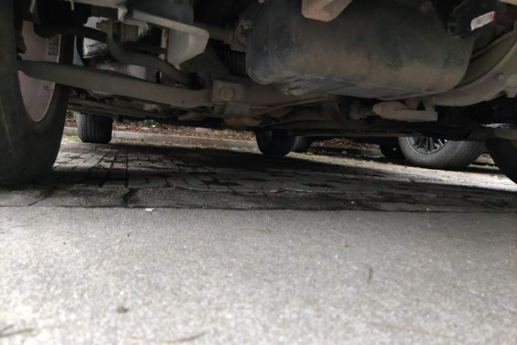 Used Brilliance V3 2015 1.5T Automatic Elite Model Chassis Front Right