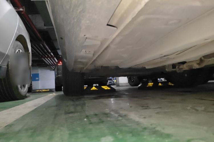 Used Brilliance V3 2015 1.5L Automatic Smart Version Chassis Front Right