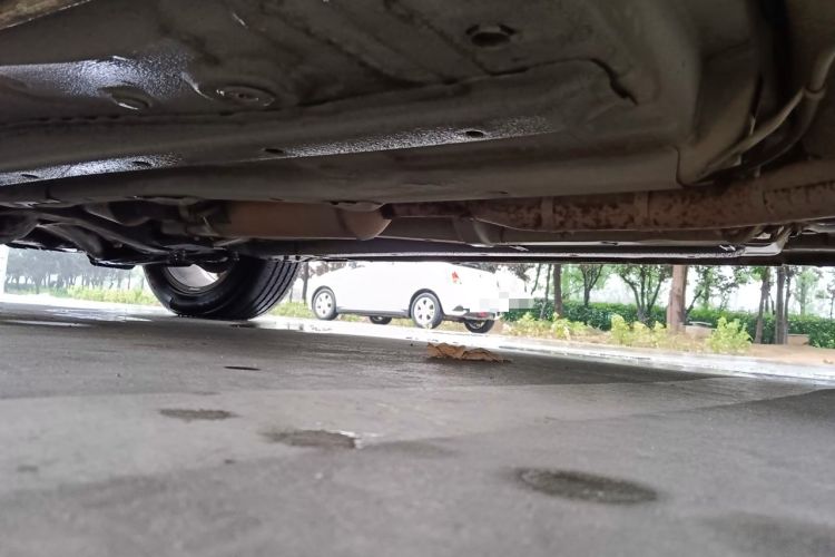 Used Brilliance V3 2015 1.5L Automatic Comfort Edition Chassis Rear Left