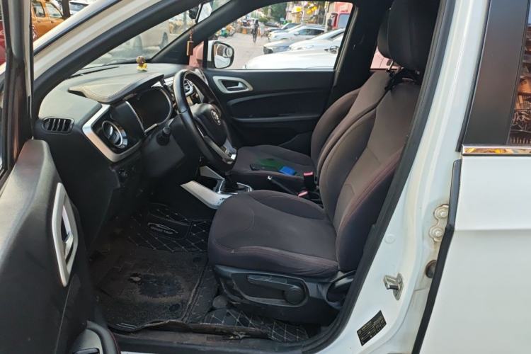 Used Brilliance V3 2015 1.5L Automatic Elite Model Driver Seat