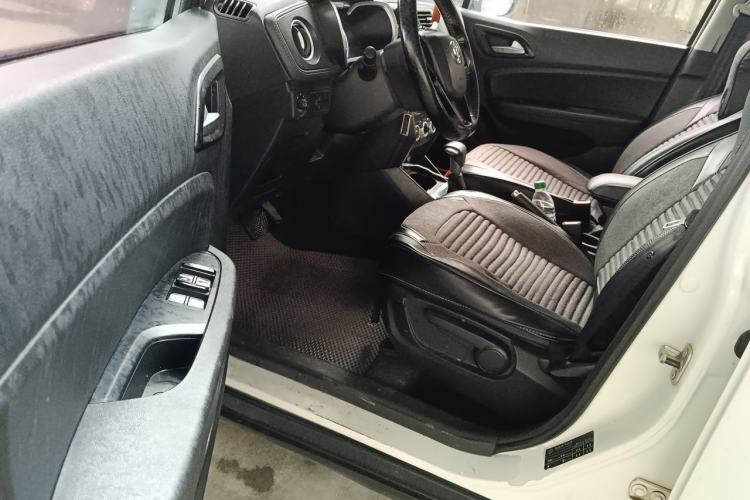 Used Brilliance V3 2015 1.5L Automatic Comfort Edition Driver Seat